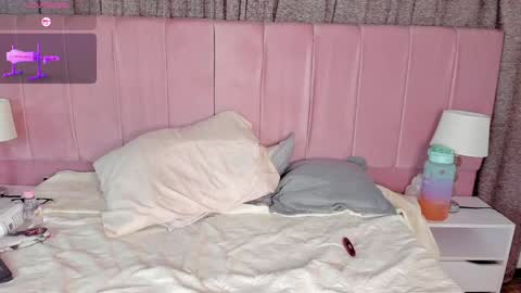 aurora_divine online show from January 4, 10:34 pm