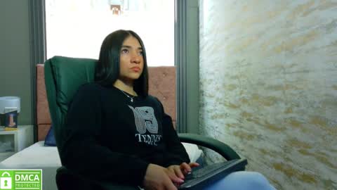 Snapshot of aurora_jones1 chatting on September 29, 3:22 am Aurora online show from September 29, 3:22 am