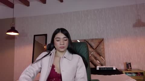 Snapshot of aurora_jones1 chatting on October 13, 1:38 am Aurora online show from October 13, 1:38 am