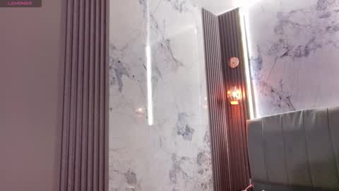 Snapshot of aurora_jones1 chatting on October 18, 4:26 am Aurora online show from October 18, 4:26 am