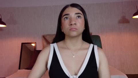 Snapshot of aurora_jones1 chatting on October 20, 3:29 am Aurora online show from October 20, 3:29 am