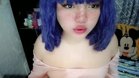 Snapshot of aurora_more chatting on January 11, 8:00 am cute online show from January 11, 8:00 am