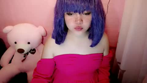 cute online show from December 20, 1:02 am