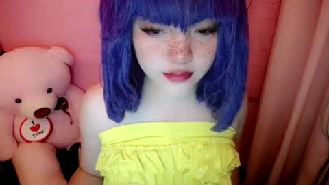cute online show from May 13, 10:34 am