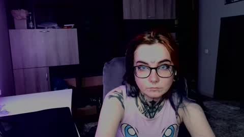 Snapshot of aurora_spell chatting on September 9, 9:09 am Milana online show from September 9, 9:09 am