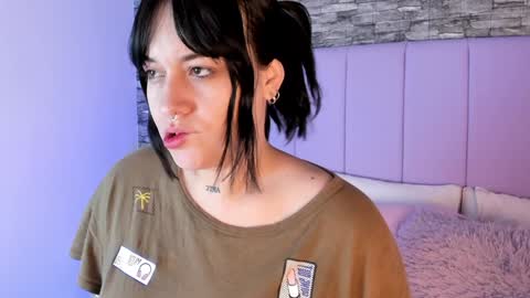 Snapshot of aurora_sweet2 chatting on December 20, 11:10 am Madison online show from December 20, 11:10 am