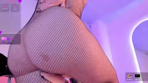 Snapshot of aurora_sweet2 chatting on October 1, 12:16 am Madison online show from October 1, 12:16 am