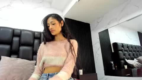 Snapshot of aurorabon chatting on December 20, 12:56 pm Aurora online show from December 20, 12:56 pm