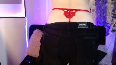 aurorahans online show from July 3, 2:29 am