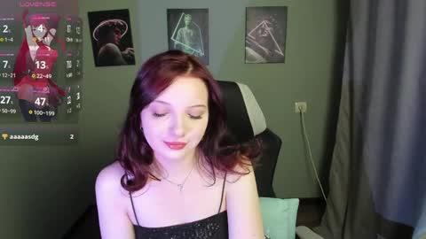 aurorakanie online show from April 2, 5:10 pm