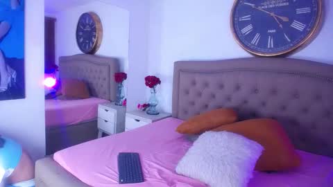 Snapshot of auroraricci chatting on October 21, 12:50 pm Aurora Ricci online show from October 21, 12:50 pm