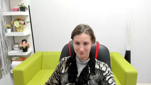 Snapshot of aurorascript chatting on December 21, 3:42 pm Aurora online show from December 21, 3:42 pm