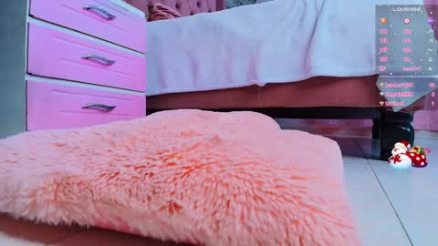 Aurora online show from December 18, 5:00 pm