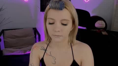 Snapshot of aurorawrenfield chatting on March 11, 4:18 am aurorawrenfield online show from March 11, 4:18 am