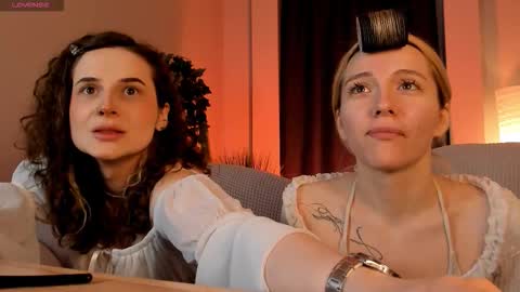 Snapshot of aurorawrenfield chatting on March 26, 3:01 am aurorawrenfield online show from March 26, 3:01 am