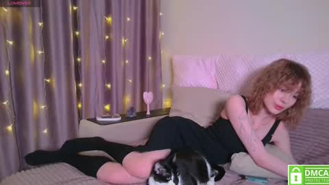 Snapshot of aurorryy1 chatting on March 30, 11:28 pm Aurora online show from March 30, 11:28 pm