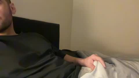 Snapshot of ausdude_95 chatting on July 10, 11:35 am ausdude_95 online show from July 10, 11:35 am