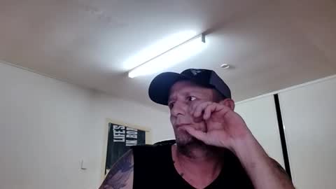 Snapshot of aussie9inchforall chatting on September 12, 1:49 am Aussierockstar online show from September 12, 1:49 am