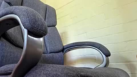 aussie_dadbod10 online show from February 10, 1:53 am