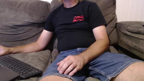 AussieDeviantsAnomymous online show from December 13, 9:35 am