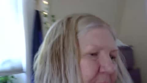 Aussietreasure online show from May 19, 7:20 pm