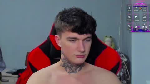 Snapshot of austen_milker chatting on December 21, 10:40 pm Austen online show from December 21, 10:40 pm