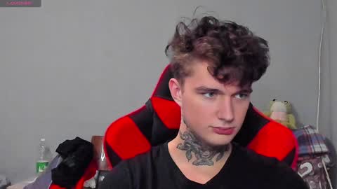 Snapshot of austen_milker chatting on January 4, 6:51 pm Austen online show from January 4, 6:51 pm