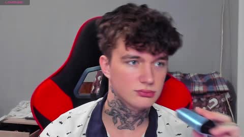 Snapshot of austen_milker chatting on January 19, 3:32 pm Austen online show from January 19, 3:32 pm