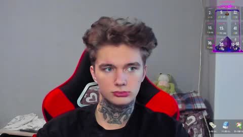 Snapshot of austen_milker chatting on January 22, 12:27 pm Austen online show from January 22, 12:27 pm