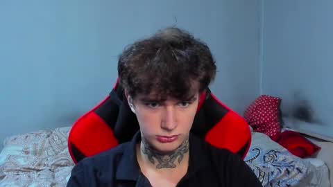 Snapshot of austen_milker chatting on February 12, 5:37 pm Austen online show from February 12, 5:37 pm