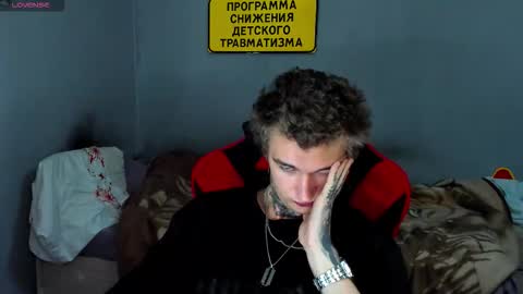 Snapshot of austen_milker chatting on September 16, 10:22 pm Austen online show from September 16, 10:22 pm