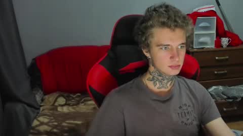 Snapshot of austen_milker chatting on October 25, 8:36 pm Austen online show from October 25, 8:36 pm