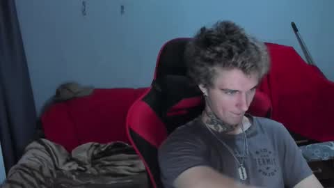 Snapshot of austen_milker chatting on October 29, 7:48 pm Austen online show from October 29, 7:48 pm