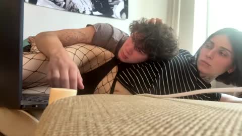 Snapshot of austensweet chatting on August 2, 1:20 pm austensweet online show from August 2, 1:20 pm