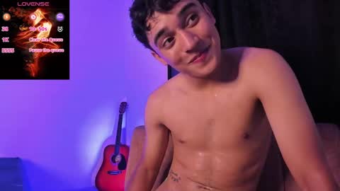 Snapshot of austin_cardieff_ chatting on September 13, 2:22 am Austin online show from September 13, 2:22 am