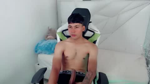 Snapshot of austin_col_ chatting on October 1, 2:23 pm AUSTIN online show from October 1, 2:23 pm