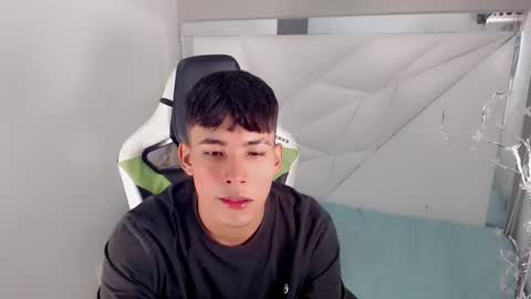 Snapshot of austin_col_ chatting on October 19, 2:07 pm AUSTIN online show from October 19, 2:07 pm