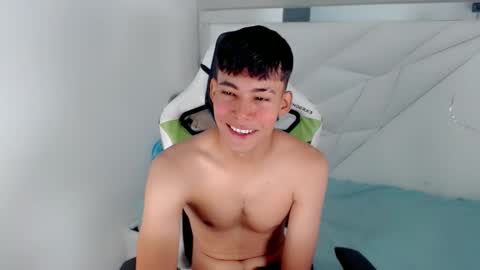 Snapshot of austin_col_ chatting on October 21, 1:45 pm AUSTIN online show from October 21, 1:45 pm