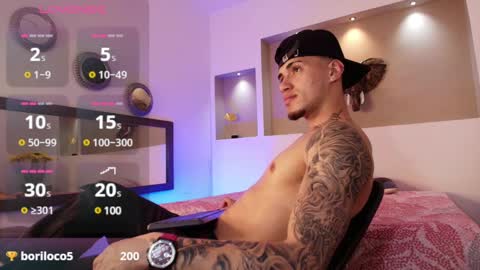Snapshot of austin_collinss chatting on December 24, 9:50 am AUSTIN online show from December 24, 9:50 am
