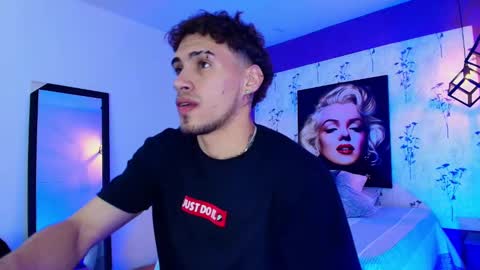 Snapshot of austin_collinss chatting on February 13, 2:56 am AUSTIN online show from February 13, 2:56 am