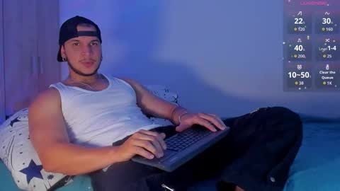 A online show from November 29, 11:30 pm