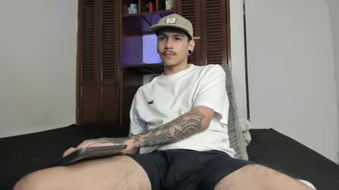 Snapshot of austin_falcon chatting on September 27, 1:27 pm Austin online show from September 27, 1:27 pm