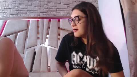 austin_mia45 online show from February 21, 12:27 am