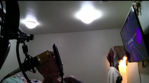 Snapshot of austinisking1916 chatting on February 6, 9:11 am Austin is King online show from February 6, 9:11 am