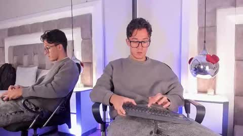 austinreeds online show from February 27, 11:54 am