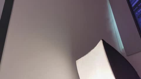 austinreeds online show from April 2, 12:47 pm