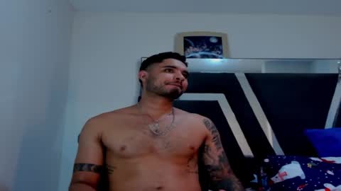 AustinTorres  online show from December 3, 5:09 am