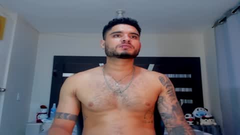 AustinTorres  online show from January 9, 2:43 am