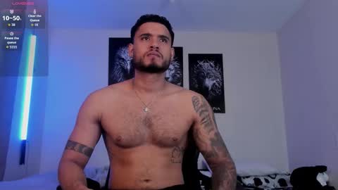 AustinTorres  online show from November 11, 12:32 am