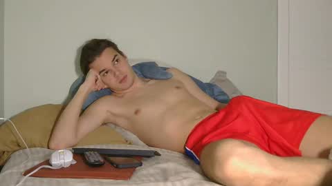Snapshot of auston_r1ch chatting on December 18, 2:06 pm Auston 3 online show from December 18, 2:06 pm